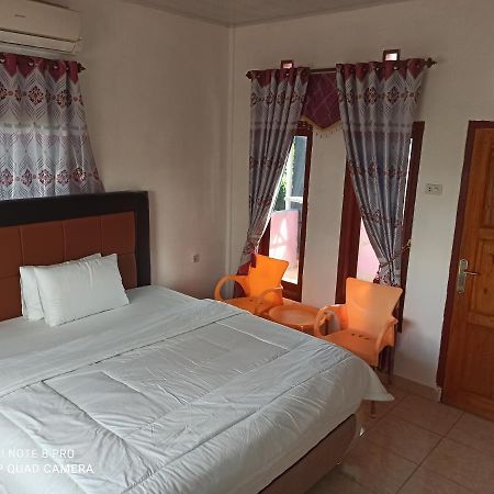 Hotel Sunset Beach labuhan jukung Krui Bagian luar foto