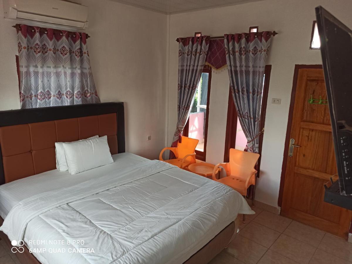 Hotel Sunset Beach labuhan jukung Krui Bagian luar foto