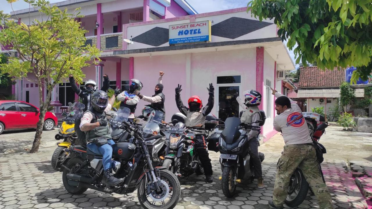 Hotel Sunset Beach labuhan jukung Krui Bagian luar foto